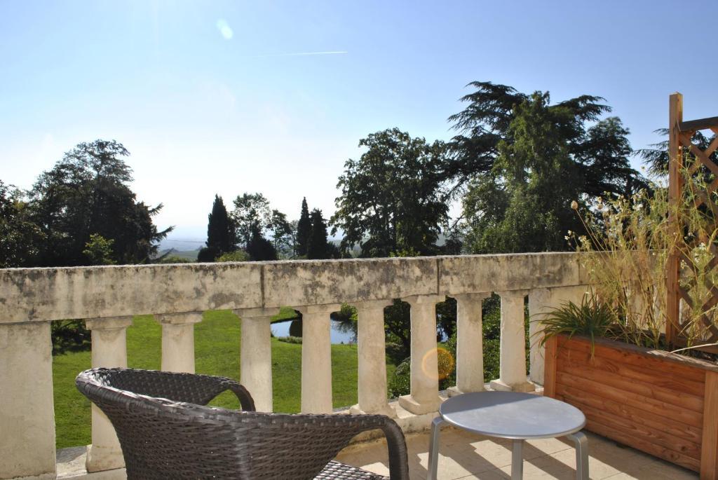Chateau De Bellevue B&B Villie-Morgon Room photo